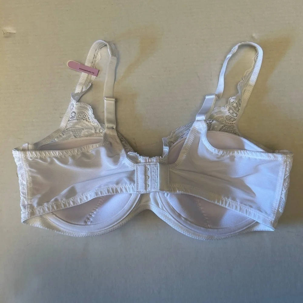 PLAYTEX‎ Love My Curves Beautiful lightly lined underwire bra NWT Sz-38-D  Z13